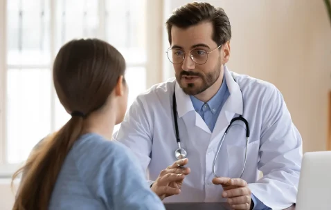 Почему не стоит гуглить симптомы — обратитесь к специалисту или получите второе мнение